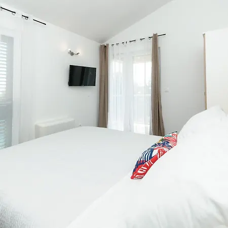 Jolanda Villa Plano