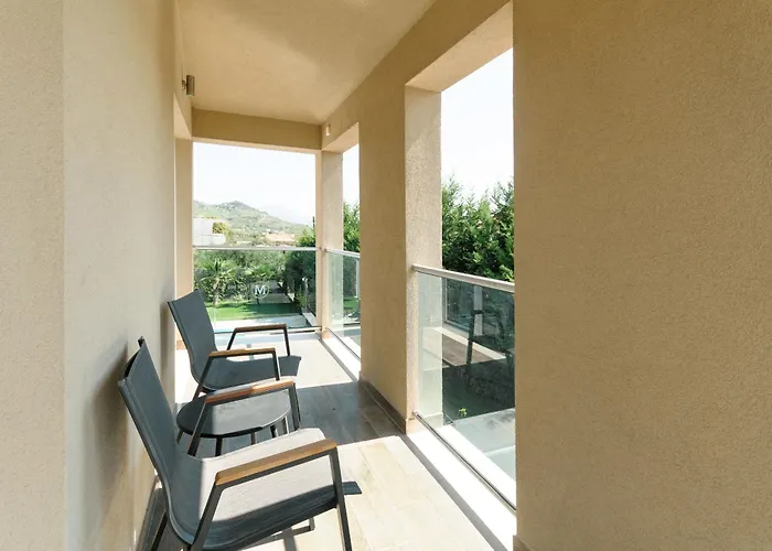 Villa Jolanda